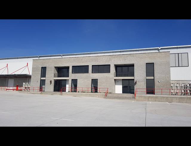 8,330M² WAREHOUSE TO LET IN BELLVILLE SOUTH INDUSTRIA